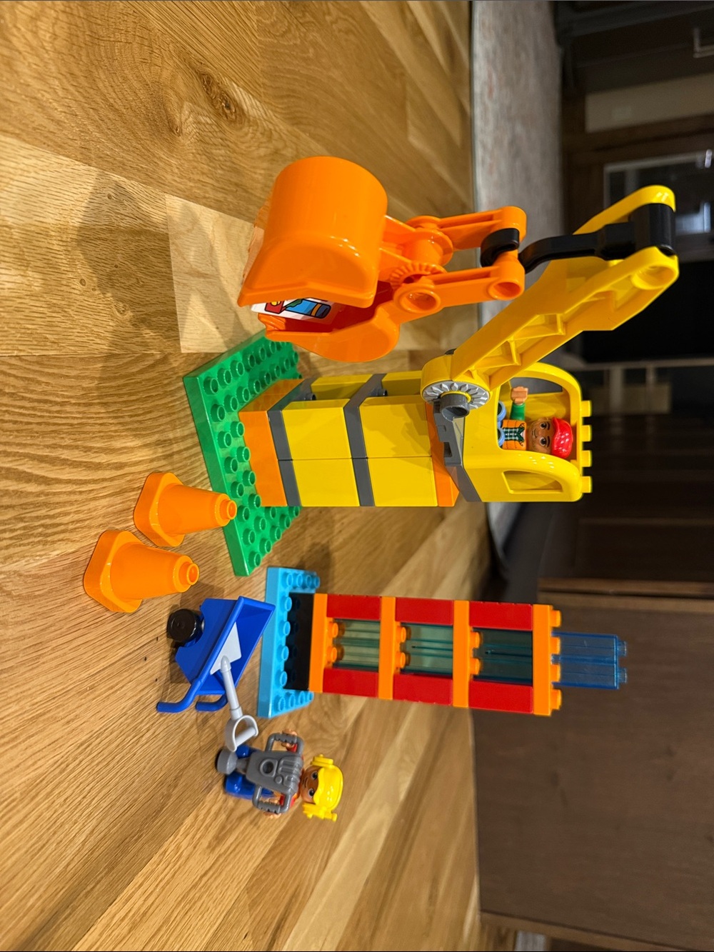 LEGO Duplo 10813 Big Construction Site - Picture 3 of 11